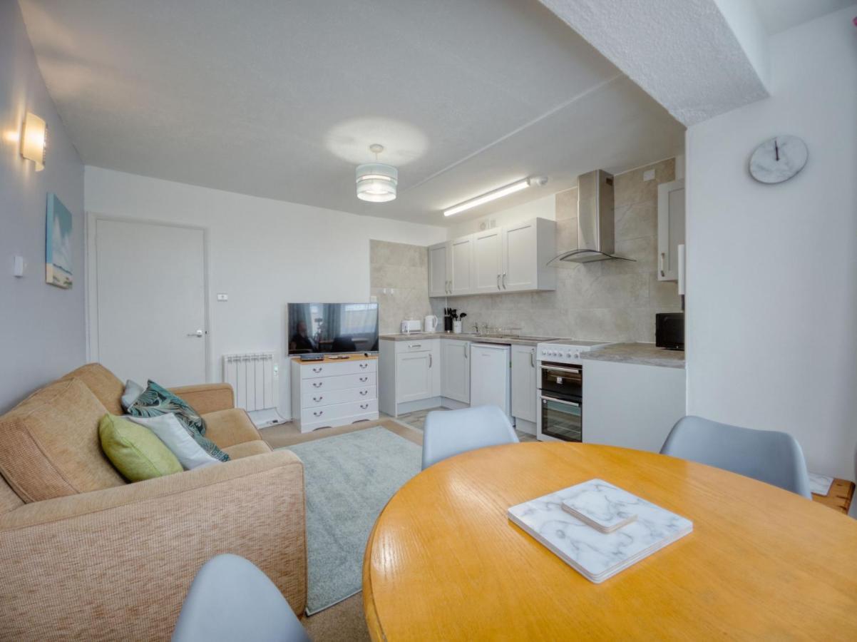 Apartment 7 - 1 Bedroom Sea Front Location - Step Free Access From Rear - Free Parking Paignton Exterior foto